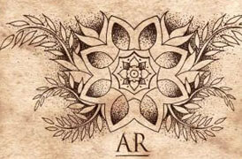 Абстрактная татуировка с яркими красочными элементами